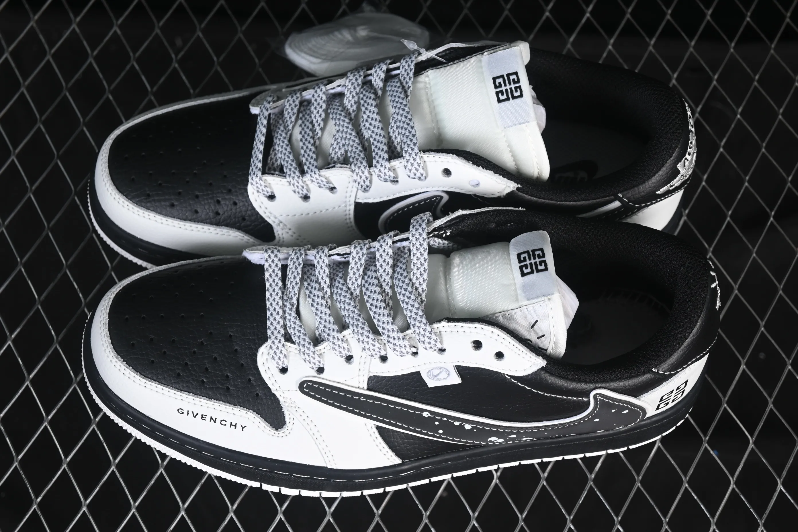 All categories Air Jordan Jordan series basketball shoes Air Jordan 1 Low High-end customized low-top sneakers Travis Scott x Fragment Design x Air Jordan 1 Low OG SP AJ1 Joe 1 Givenchy joint splash-ink beige low-top cultural casual sneakers DZ5899-005